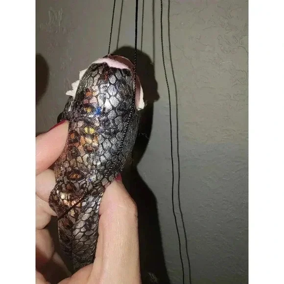 Dinosaur Marionette - Picture 8 of 9